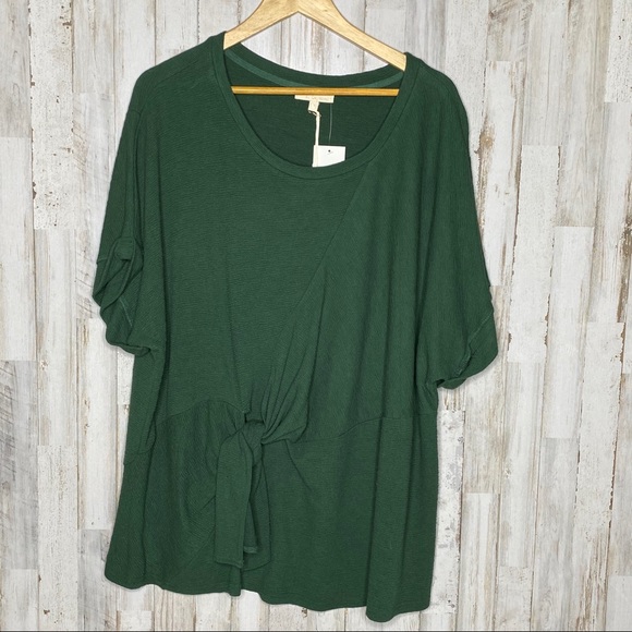 &.Layered Short Sleeve Textured Knotted Top Green - Picture 1 of 6